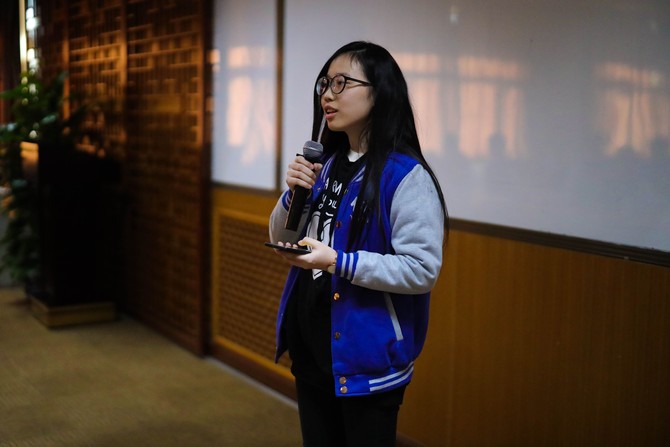 院属学生代表於结业典礼分享在清华大学学习的得著及感受