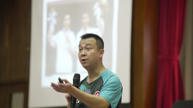 香港女子乒乓球隊主教練李靜先生MH與學生分享體壇生涯歷程