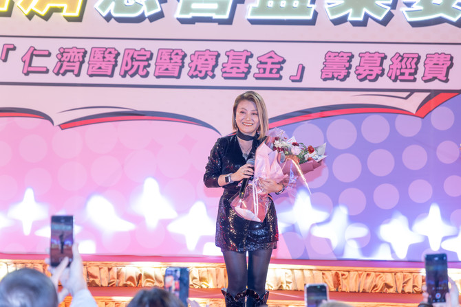 《中年好声音》亚军李佳